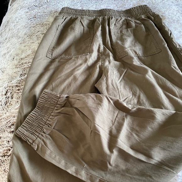 Women's High-Rise Ankle Jogger Pants - A New Day™ size M - army green - Picture 4 of 9